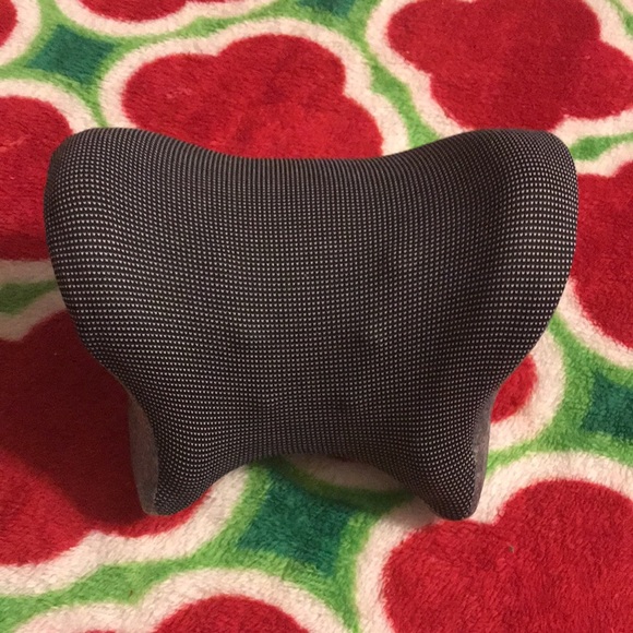 Zamat Neck Stretcher/Relaxer Pillow - Picture 2 of 12